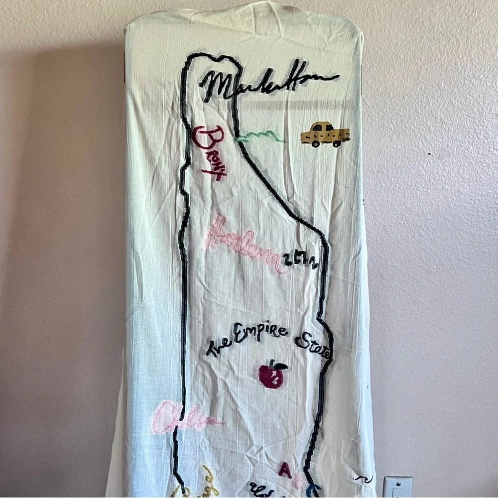 Subway Graffiti Map Scarf - Picture 1 of 6